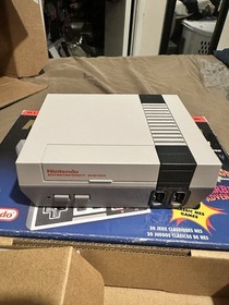 Nintendo NES Classic Edition Mini Console CLV-001 HDMI NTSC-U/C w/ 1 Controller