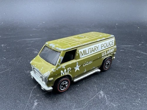 Hot Wheels Khaki Kooler Super Van Green Redlines Flying Colors Chipped Up!