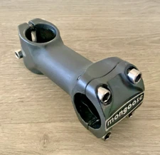 MONGOOSE THREADLESS STEM 90 MM 208 GRAMS 1 1/8 INCH 31.8 MM CLAMP