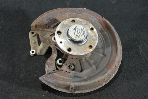 Audi A3 8PA Achsschenkel hinten rechts Radlager Radnabe (104)