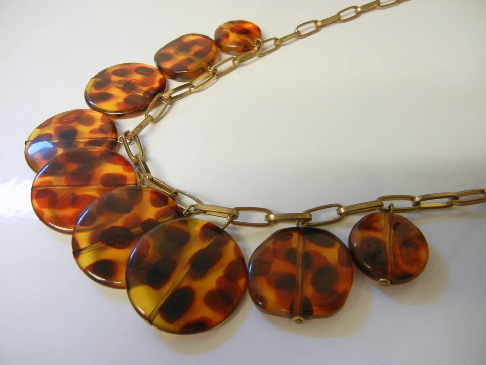 Man Made Simulated Tortoise Shell Designe Lucite Plastic Necklace - Image 3 of 4