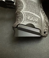 HK P30SK Pinky Magazine  Floor Plate (2pack)