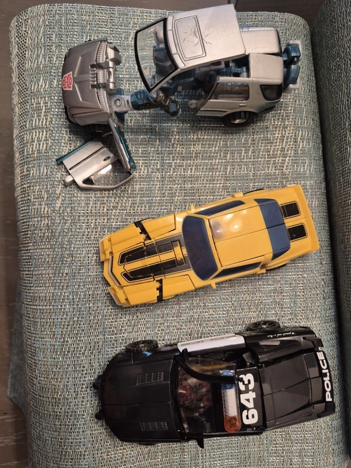 Vintage Transformers Max-con Scavenger, Bumble Bee, Barricade, Rider X Brawn - Image 3 of 4