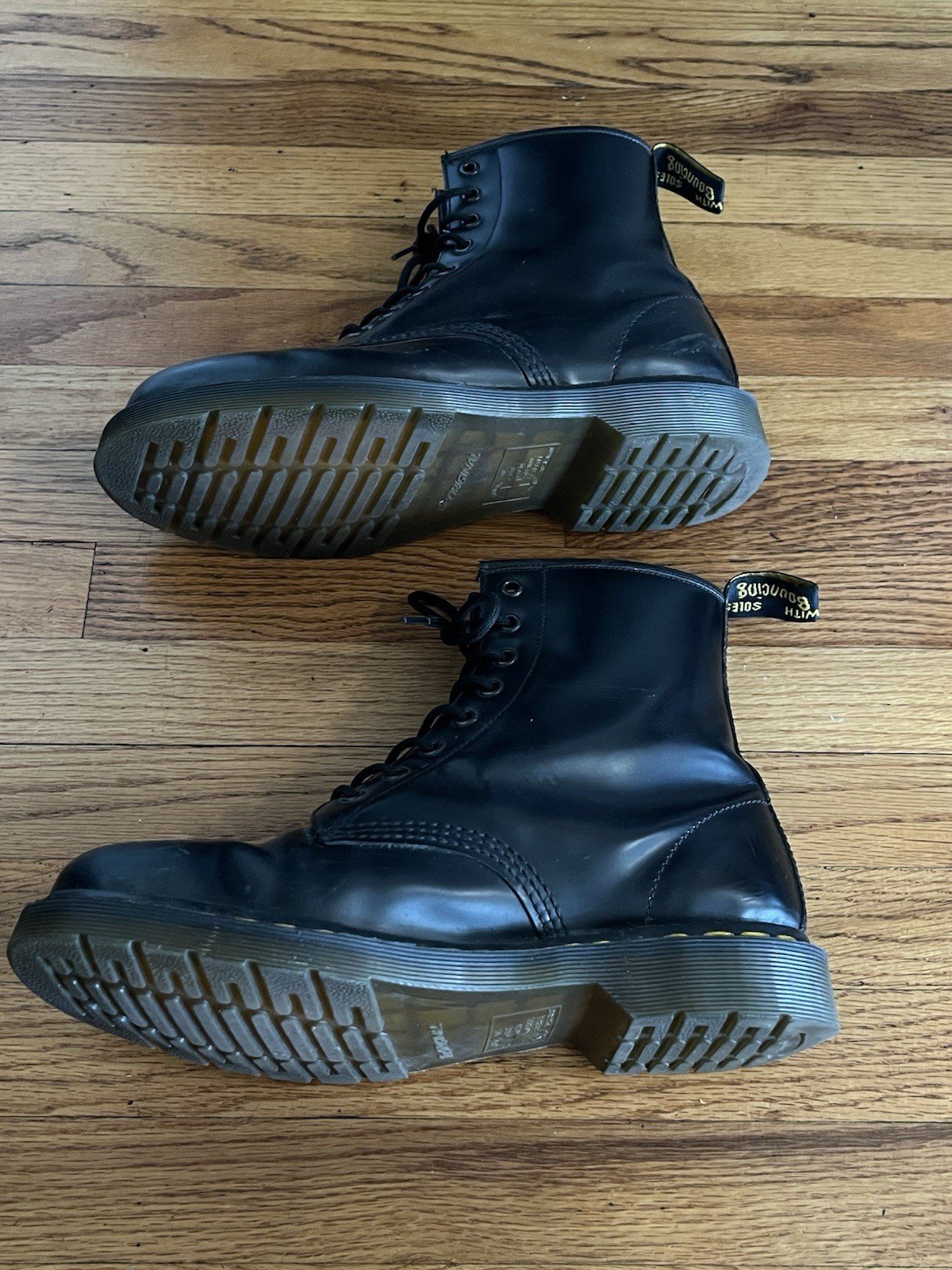 Doctor Martens Combat Boots Black Smooth Leather Doc Martens Size US 10 Women’s thumbnail 4