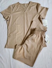 NWT Advantge Butter-Soft TAN Scrub Set Uniform V-Neck Top Pants Size Medium