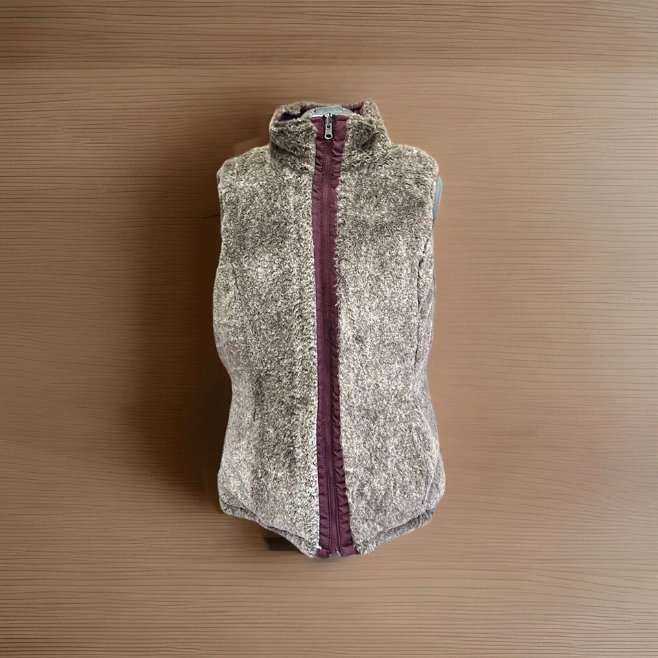 Women’s Reversible Vest By K. C Collections - Image 3 of 4