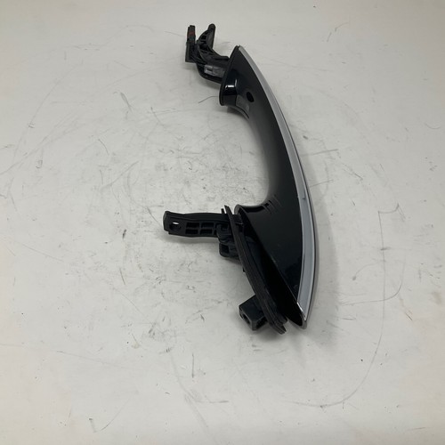 BMW 2016-19 G11 G12 Black Front Right Door Handle 7392134 OEM - Picture 8 of 8
