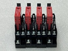 Lot of 4 Pcs - Omron G3TA-IAZR02S Solid State Relay with 04Y17CX Base Used
