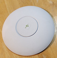 Ubiquiti Networks UAP-AC-PRO Wireless Access Point