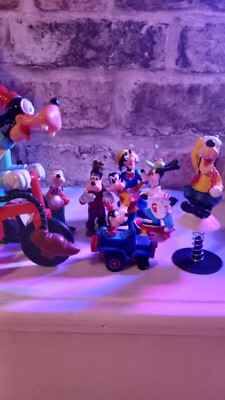 Disney Goofy 11 verschiedene Spielzeuge Figuren und bewegliche Teile 80er und 90er Sammlerstücke 