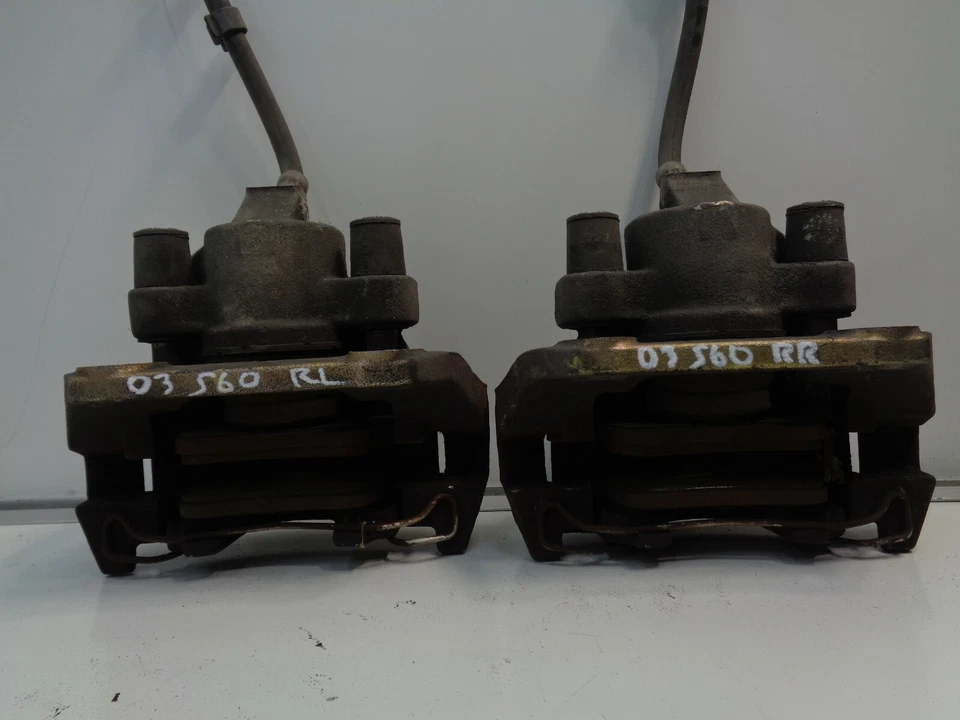 ПАРА ЗАДНИХ ПРАВЫХ И ЛЕВЫХ ТОРМОЗНЫХ СУППОРТОВ VOLVO S60 2001-2004 ОТ ОРИГИНАЛЬНОГО ПРОИЗВОДИТЕЛЯ DK911157 - Изображение 2 из 4