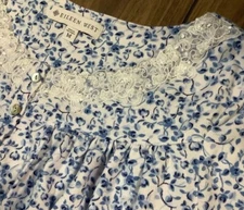 Eileen West Gown Women’s Size M Sleep Sweater Knit Long Sleeve White Blue Buds