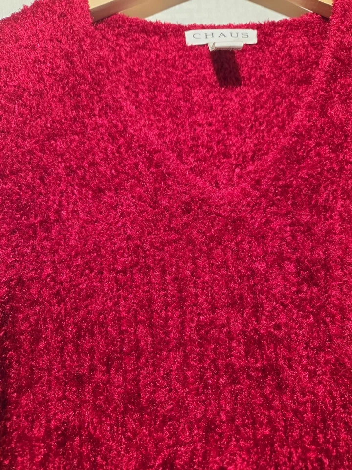 Chaus Women’s Red Chenille Sweater Small S Long Sleeve V Neck Soft Fuzzy Vintage - Image 4 of 4