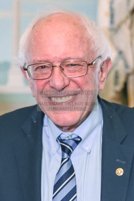 BERNIE SANDERS SENATOR PORTRAIT VISIT TO BRAZIL 4X6 PHOTO
