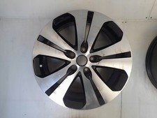 Original Alufelge Kia 18 Zoll 7,0J 5x114.3 ET40,5 Nabe 67,1 Schwarz 52910-3U350