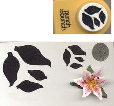 MEDIUM Lily Petals Paper Punch Quilling-Scrapbook-Cardmaking