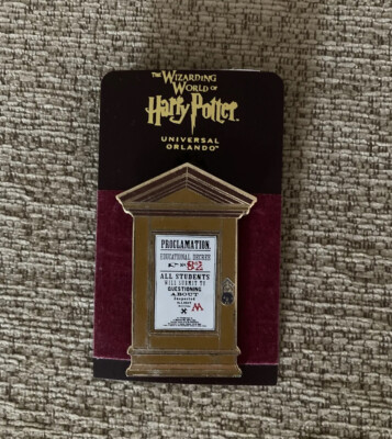 Harry Potter Wizarding World Proclamation Pin Anstecker Dolores Umbridge selten