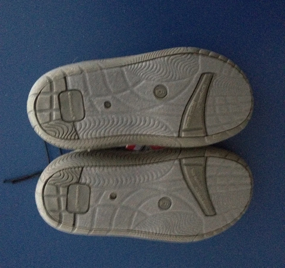 NUEVO Niño pequeño *6-9**12-18**18-24* meses GARANIMALS zapatos plateados brillantes Mary Jane Foto 4 de 4