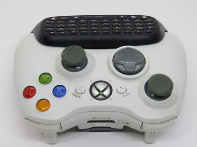Microsoft Xbox 360 Wireless Controller White Controller with Chat Pad.