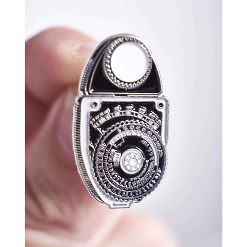 Pin de solapa medidor de luz Sekonic L-398 - 35 mm pasadores para cámara fotográfica insignias boda - Imagen 2 de 3