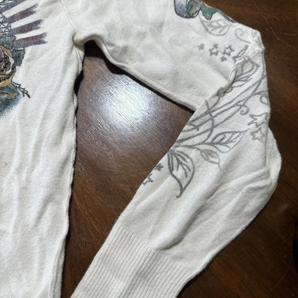 Suéter vintage Guess tatuaje adornado talla S Foto 3 de 4