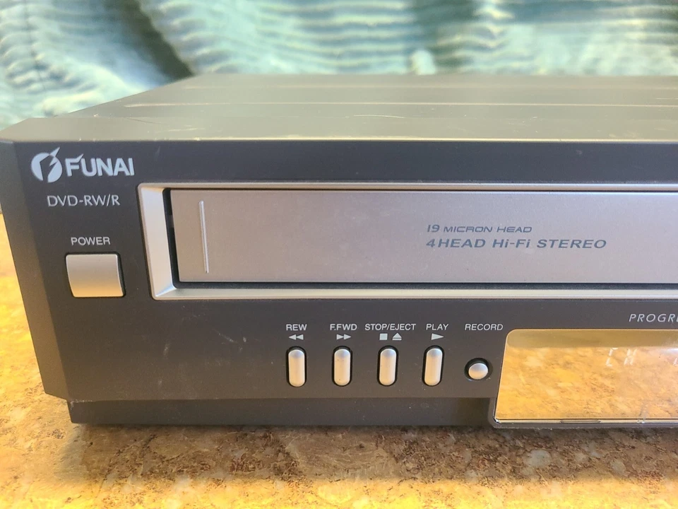 Funai FDRV-90E DVD VCR Combo Player 4 Head Hi-Fi VHS Missing The  Remote.  - Image 3 of 4