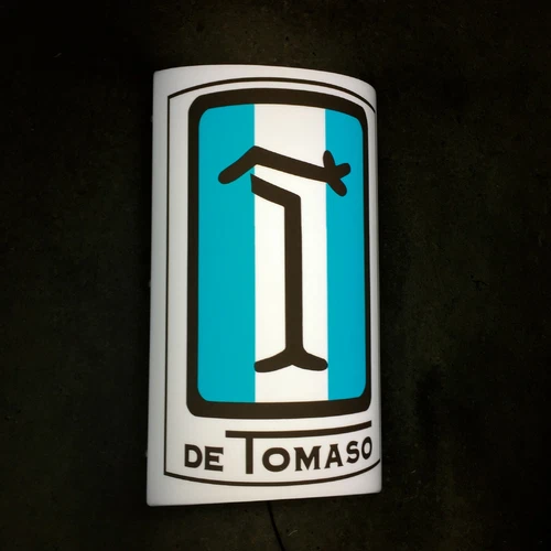 DE TOMASO LED ILLUMINATED LIGHT UP GARAGE SIGN PETROL GAS & OIL AUTOMOBILIA - Picture 2 of 12