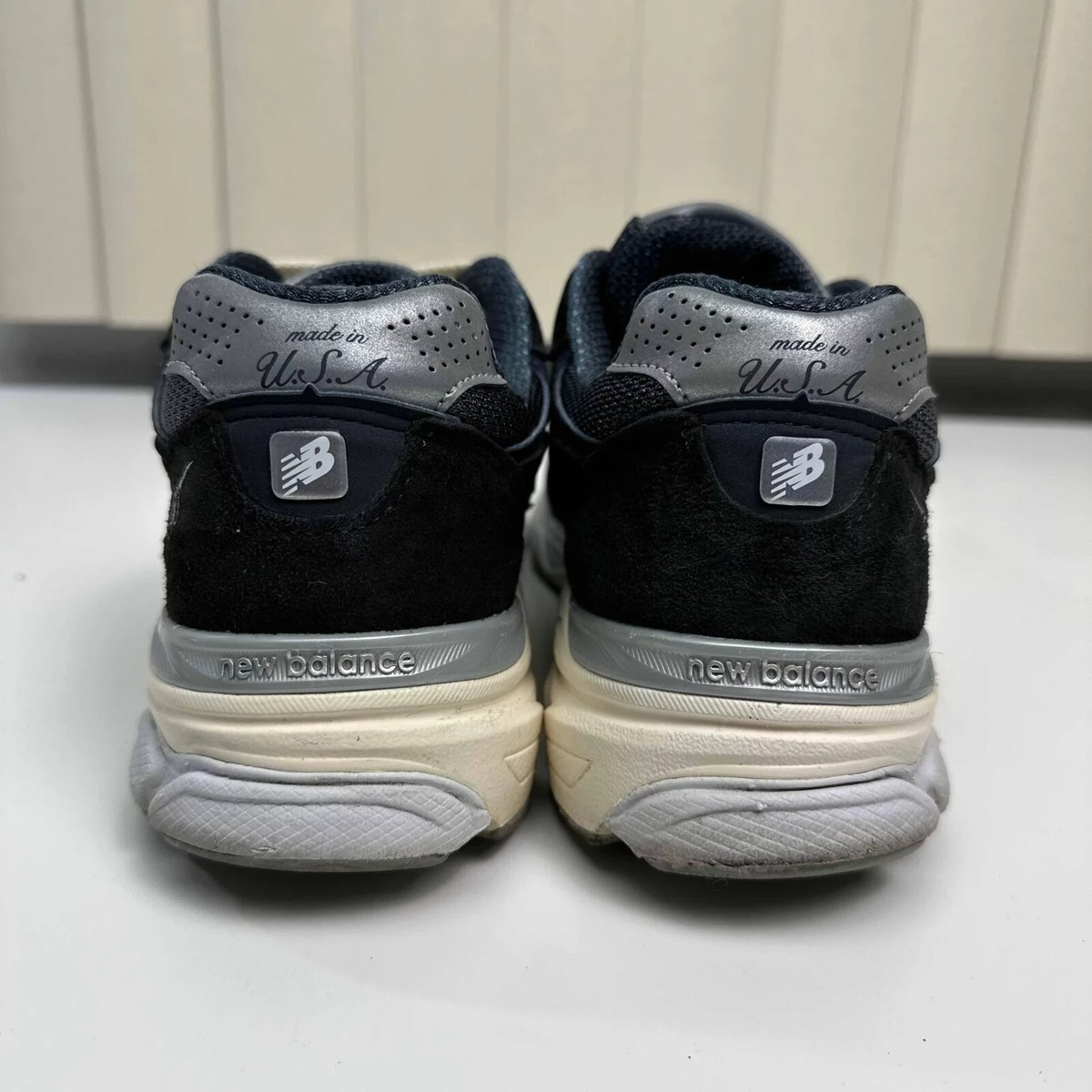 Size 8.0 US) Kith Ronnie Fieg x New Balance 990v3 Made In USA