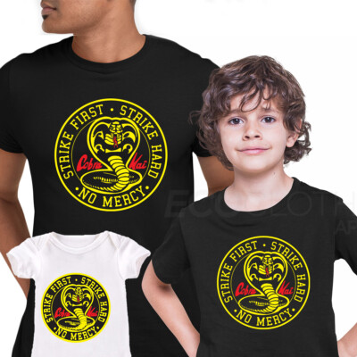 Cobra Kai Karate Kind T-Shirt Film Kung Fu Kampfkunst Retro Geschenk Top ALLE GRÖSSEN