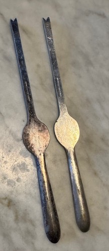 2 Vintage/Antique Silverplate Lobster Picks by Sheffield same as ST & Co design - Picture 4 of 5