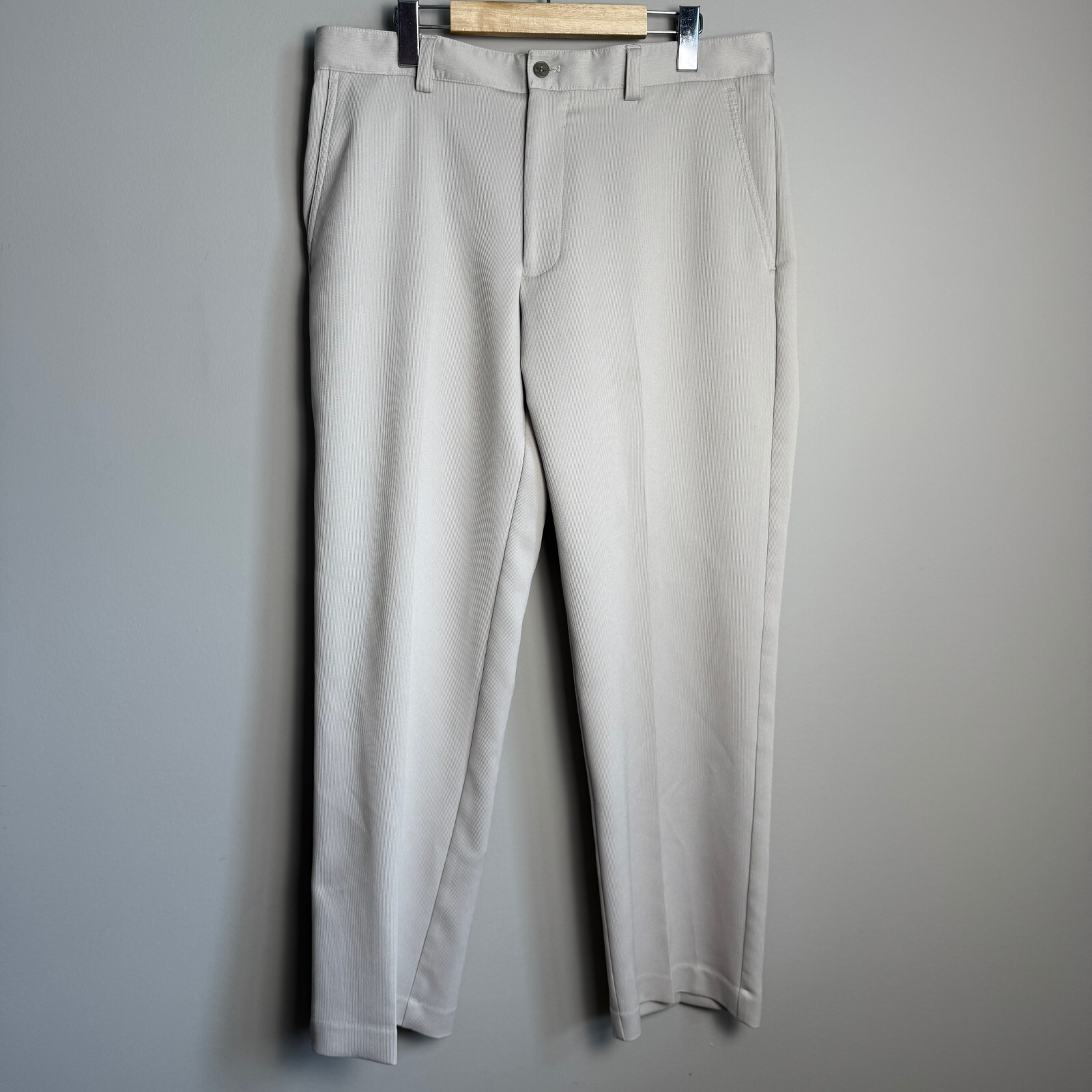 Izod Performance Men's Fine Corduroy Golf Pants Beige-Cream 34/30 Outdoor Preppy