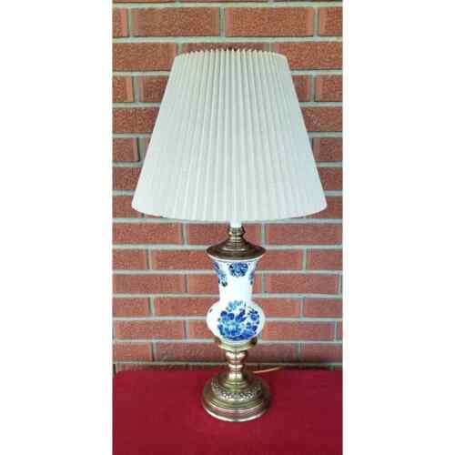 Stiffel Ceramic and Brass Table Lamp Model Number 7565