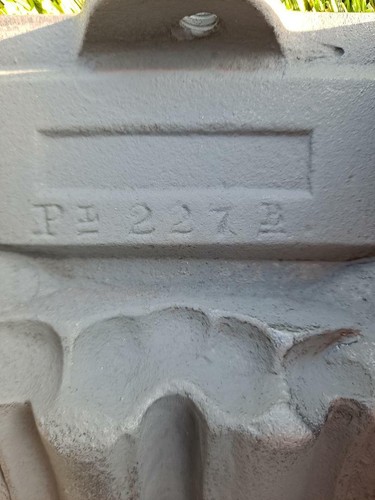 original cast iron corbels for a fireplace or to use with a shelf. - Picture 9 of 9