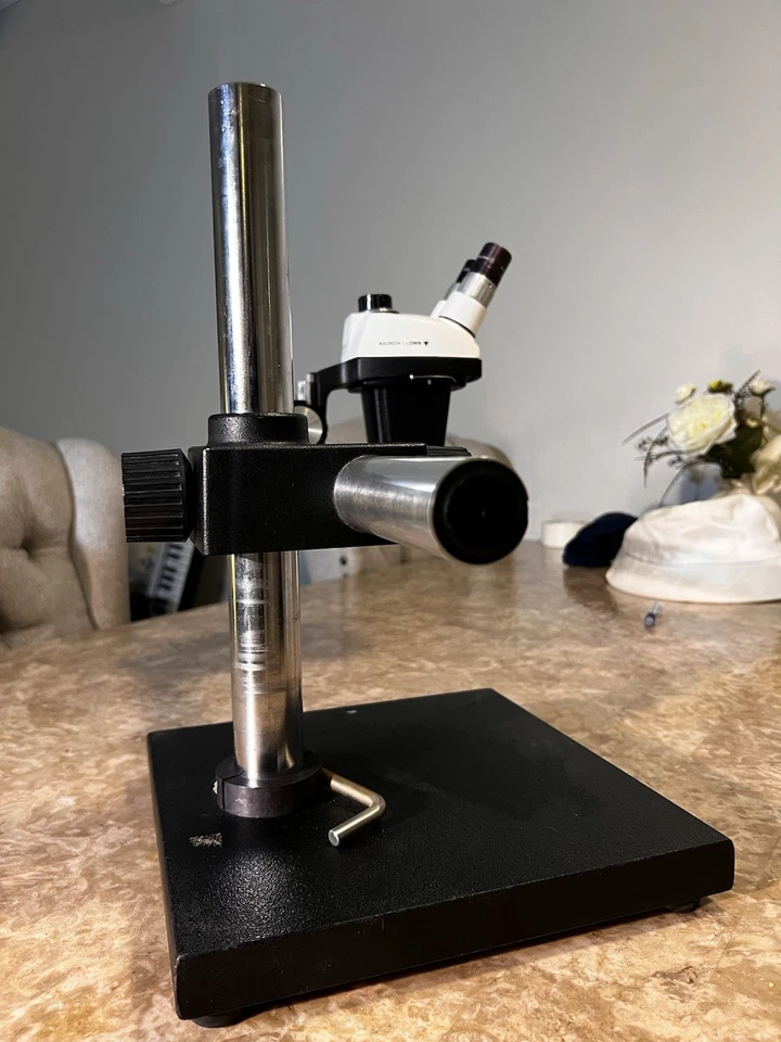 Microscopio Bausch & Lomb StereoZoom 5 con soporte de pluma Foto 4 de 4