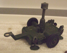 DINKY MILITARY MODEL (CORPORAL MISSILE LAUNCHER PLATFORM ONLY) No 666/W/O/USED