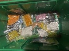 Aquabeads großes Set mit Box, Platten & vielen Perlen Perlenfigur