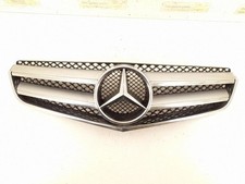 Calandre Mercedes 207