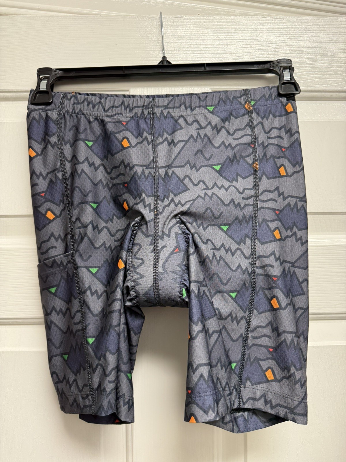 Pearl Izumi Cycling Women's Gray Padded Nylon & Outer Shorts