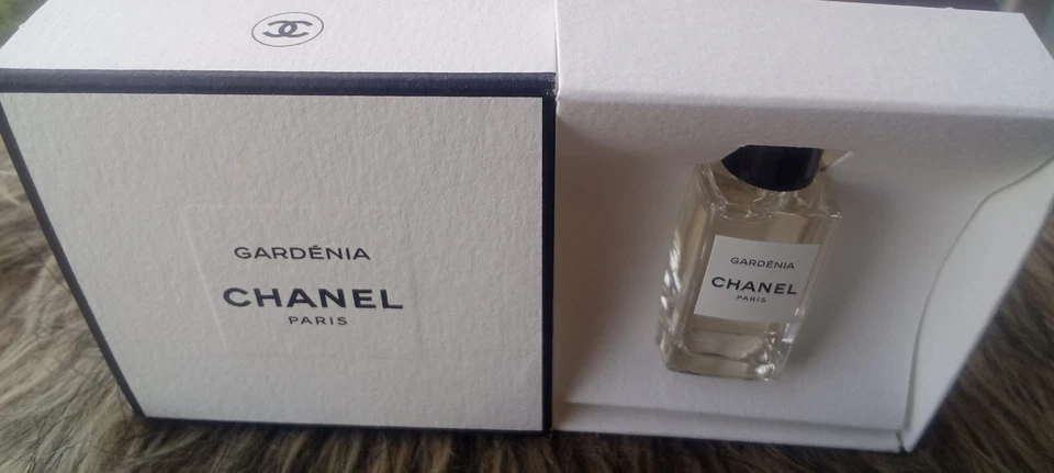 Gardenia Chanel Paris Eau De Perfum 0,13 OZ Foto 2 de 4