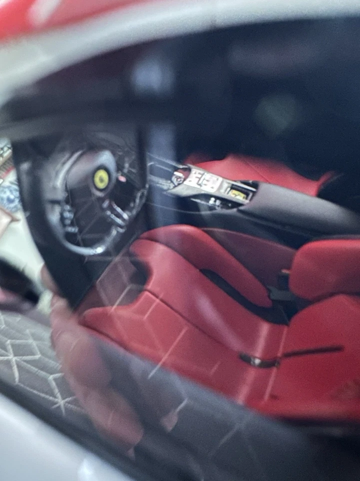 1/18 MR Collection Ferrari 12cilindri 2024 Bianco Artico Limited 49 Réf FE043B - Photo 4/4