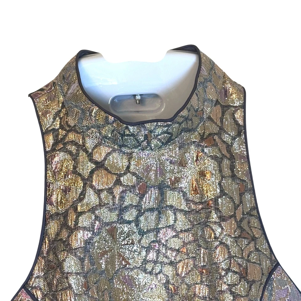 COOPERTIVE 花卉金属色虹彩吊带修身喇叭迷你连衣裙,尺寸 2 — 第 4/4 张图片