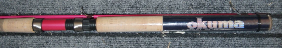 Okuma SST 8'6" Edición Damas SteelHead Spinning Rod - Rosa - Luz Media (ML) Foto 2 de 4