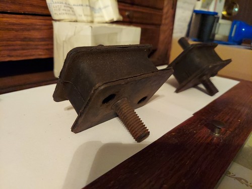 NOS 1972-80 Dodge Truck or Ramcharger Mopar Engine Mounts #3632998 OEM SBM - Foto 8 di 12