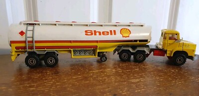 MAJORETTE SCANIA 140 camion citerne restauré sérigraphié Shell, ech 1