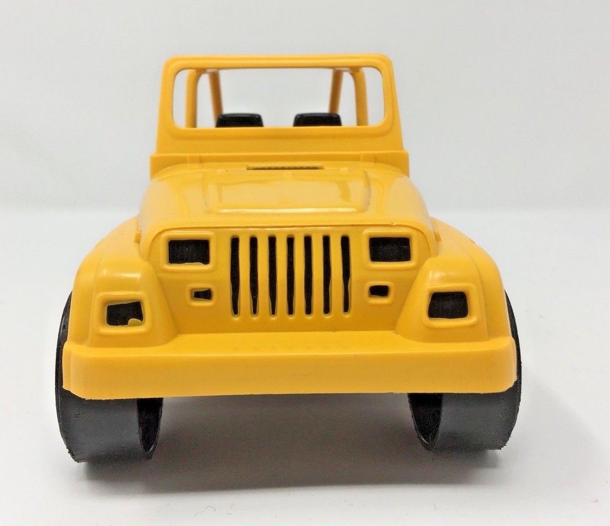 Tootsietoy Jeep Wrangler Renegade Yellow Plastic Made in USA | eBay