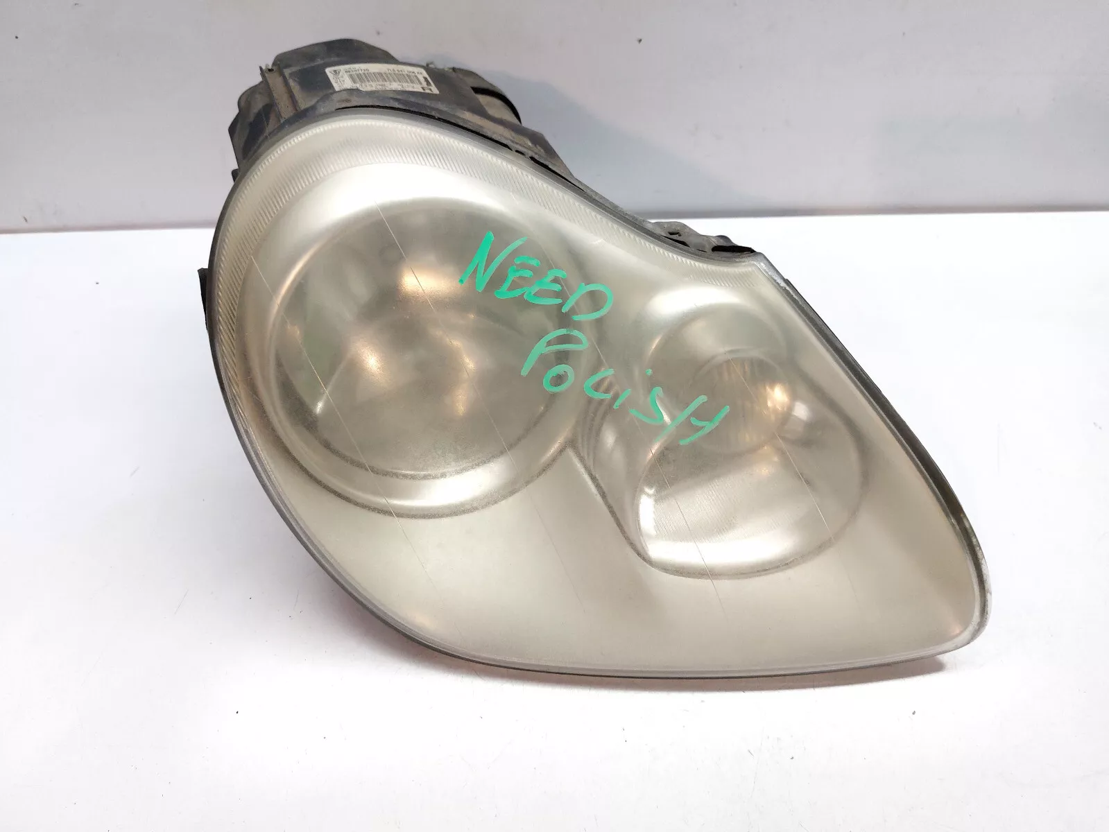 Porsche Cayenne 955 Front Right Driver Side Headlight 7L5941006 