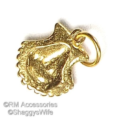 Clam Seashell Charm small Pendant EP Gold Plated Sea Shell Lifetime Guarantee - Picture 8 of 8