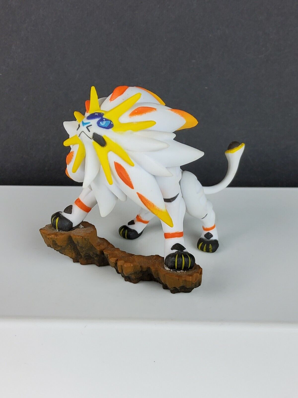 Solgaleo Lunala(2 pcs)Pokemon Monster T-arts Gashapon Collection Figure.