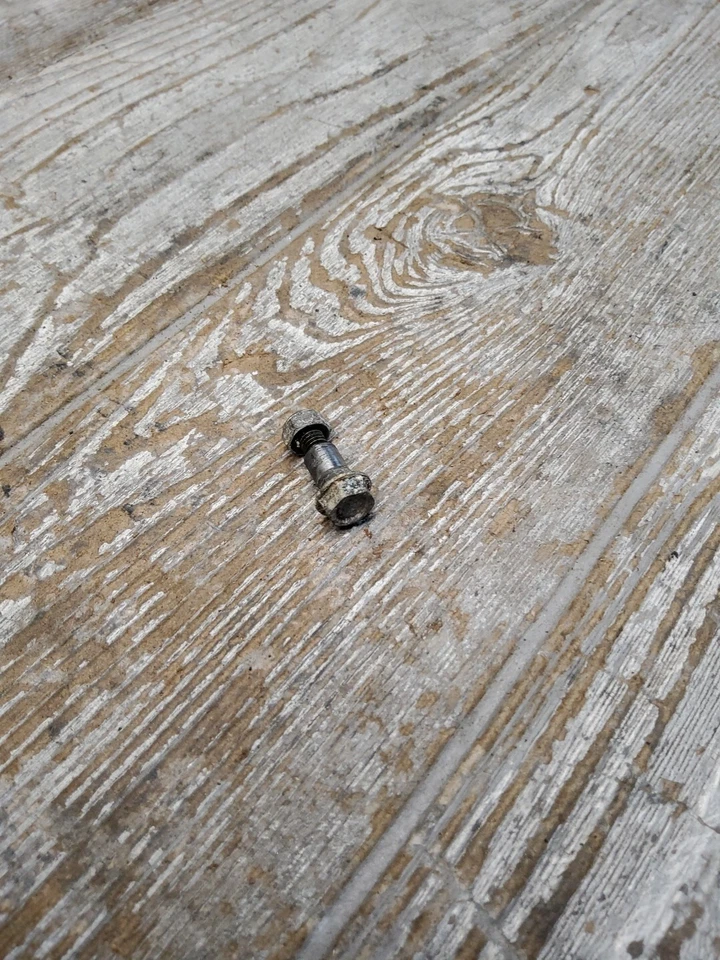 85 84-87 Yamaha Virago XV700 XV 700 1985 embrague palanca montaje pasador perno Foto 3 de 4