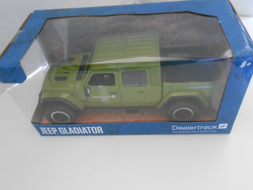 JADA DEALERTRACK JEEP GLADIATOR DIECAST NIB 1:24